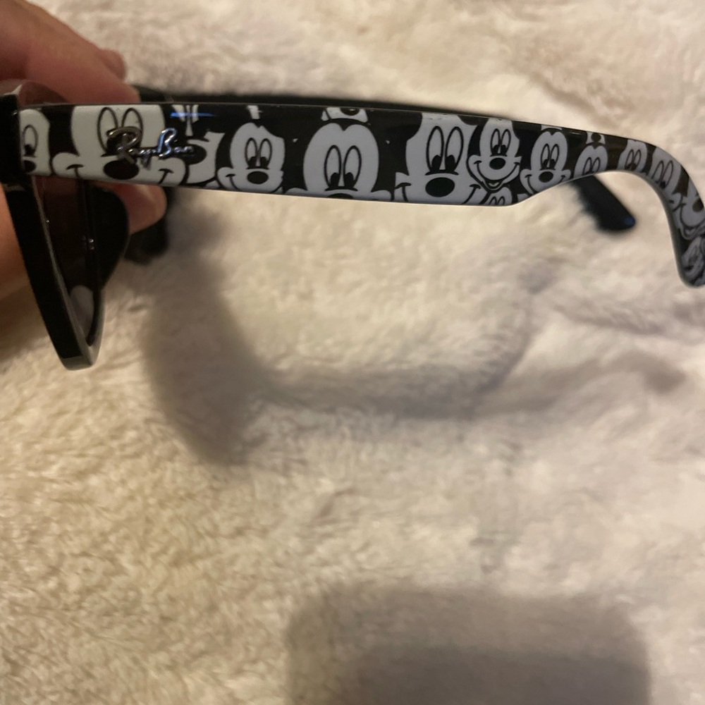 Mickey limited edition